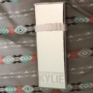 Kylie Jenner matte liquid lipstick